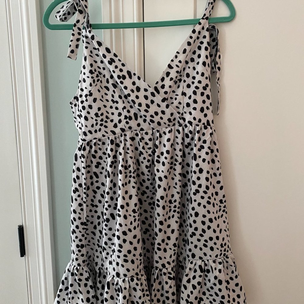 NWOT Animal print tie dress